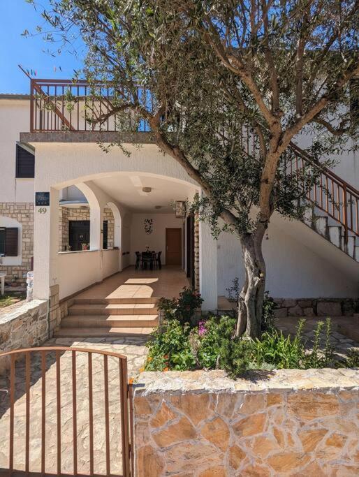 Zeezicht Appartement 50M From Beach Srima Dış mekan fotoğraf